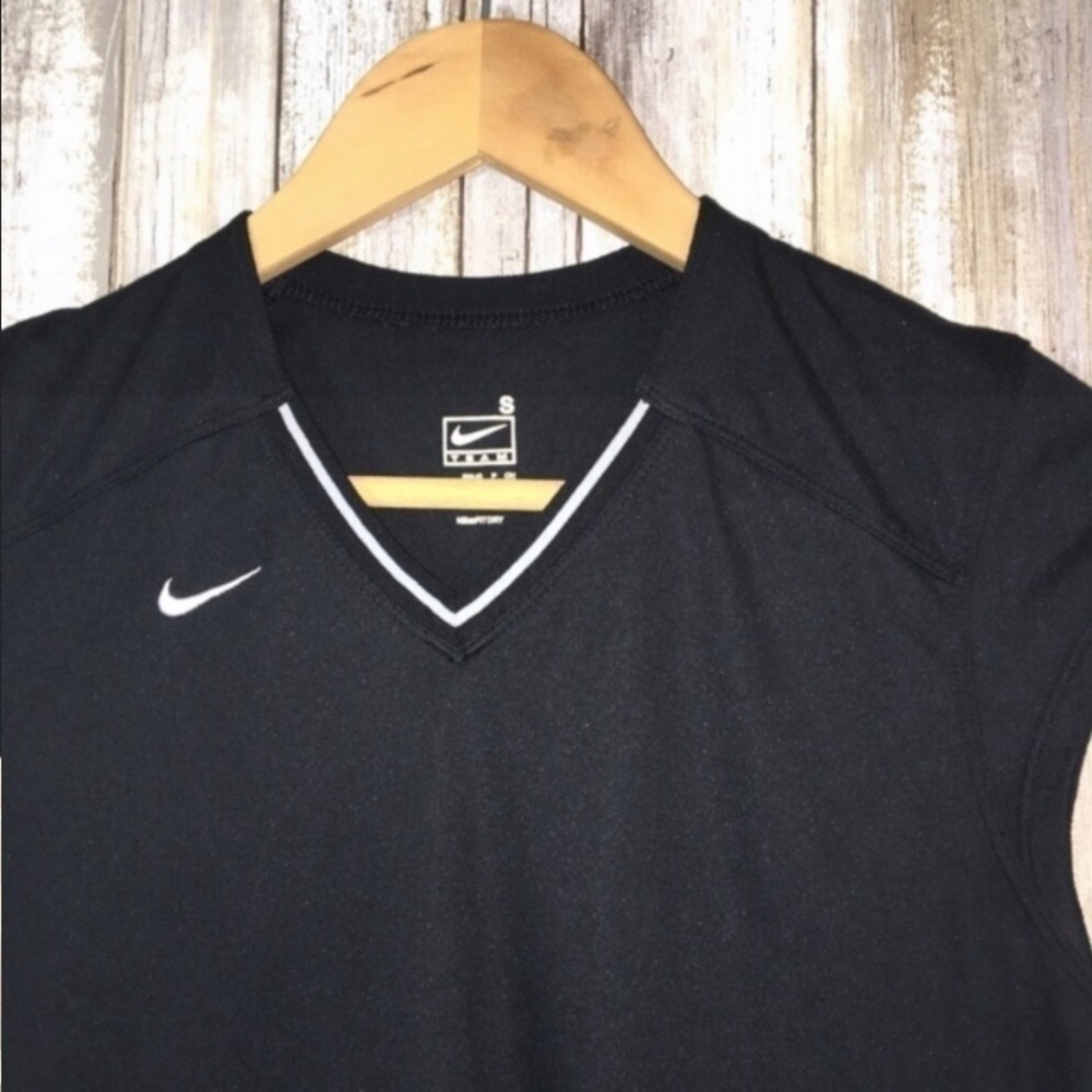 Nike Black V Neck Muscle Tank - Picture 4 of 5